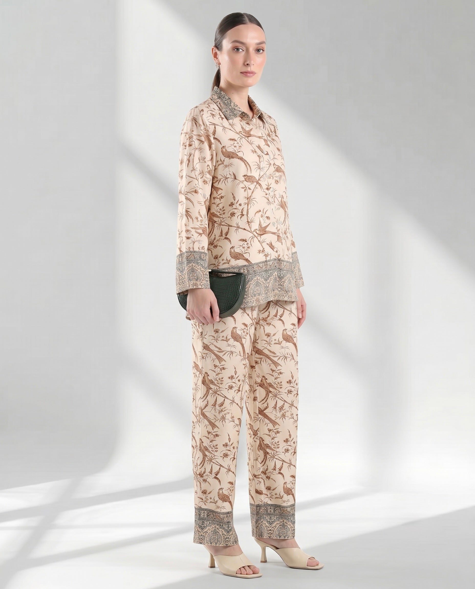 Women's Vintage Bird Motif Silk-Feel Lounge Set